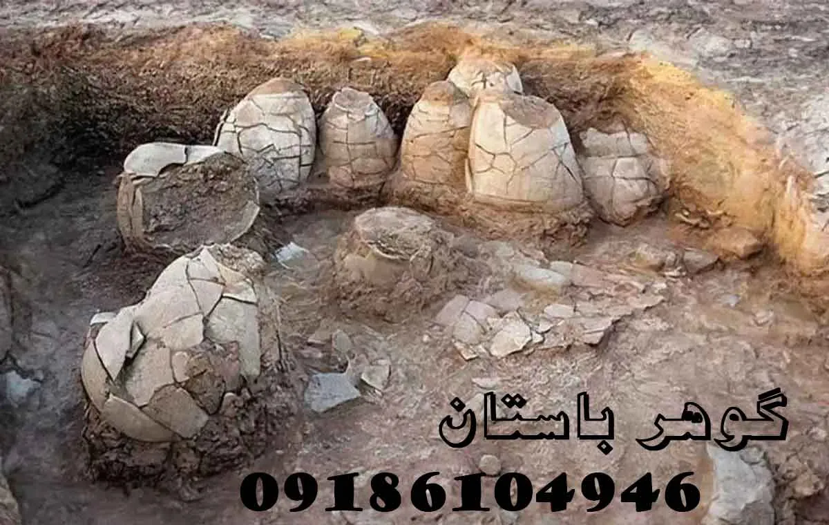 دفینه زیر سنگ بزرگ